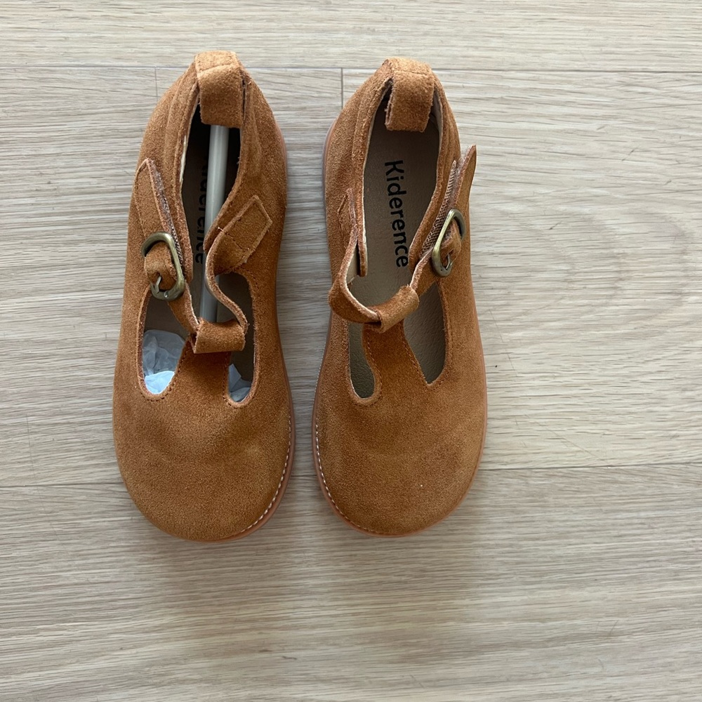 Toddler shoes in different colors